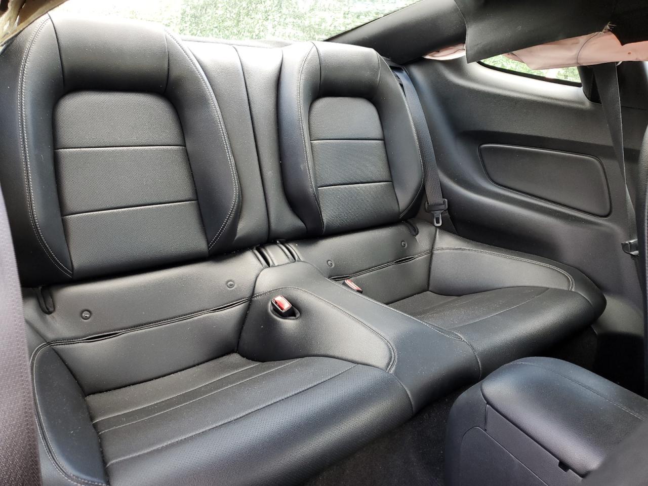 1FA6P8TH7F5392210 2015 Ford Mustang