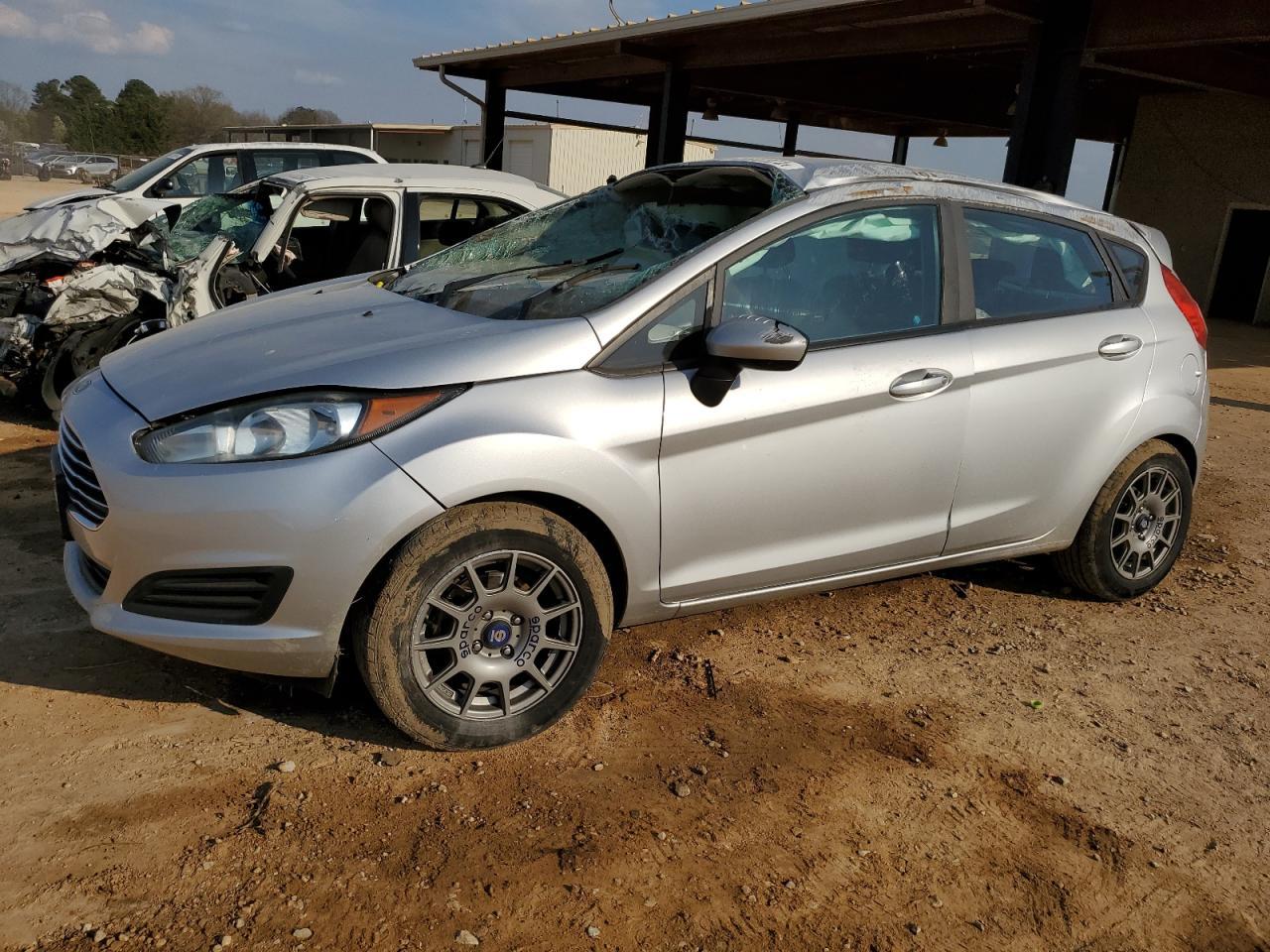 2018 Ford Fiesta Se vin: 3FADP4EJ7JM108254