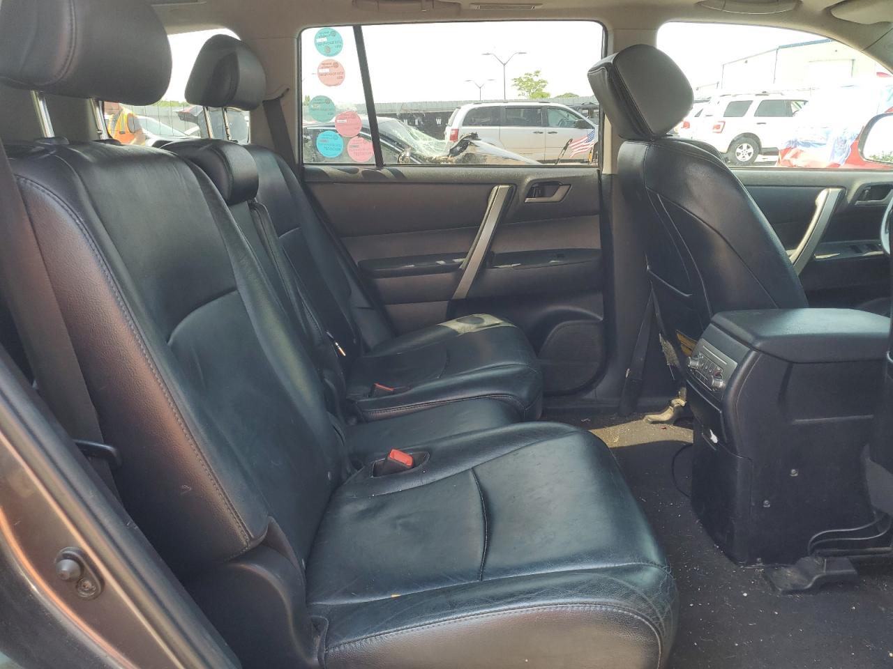 5TDBK3EH4CS100882 2012 Toyota Highlander Base