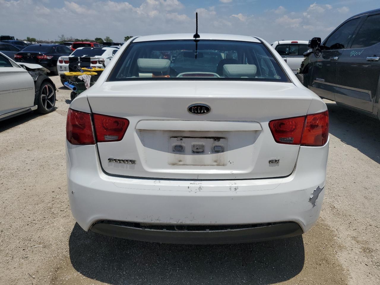 KNAFU4A27B5376686 2011 Kia Forte Ex