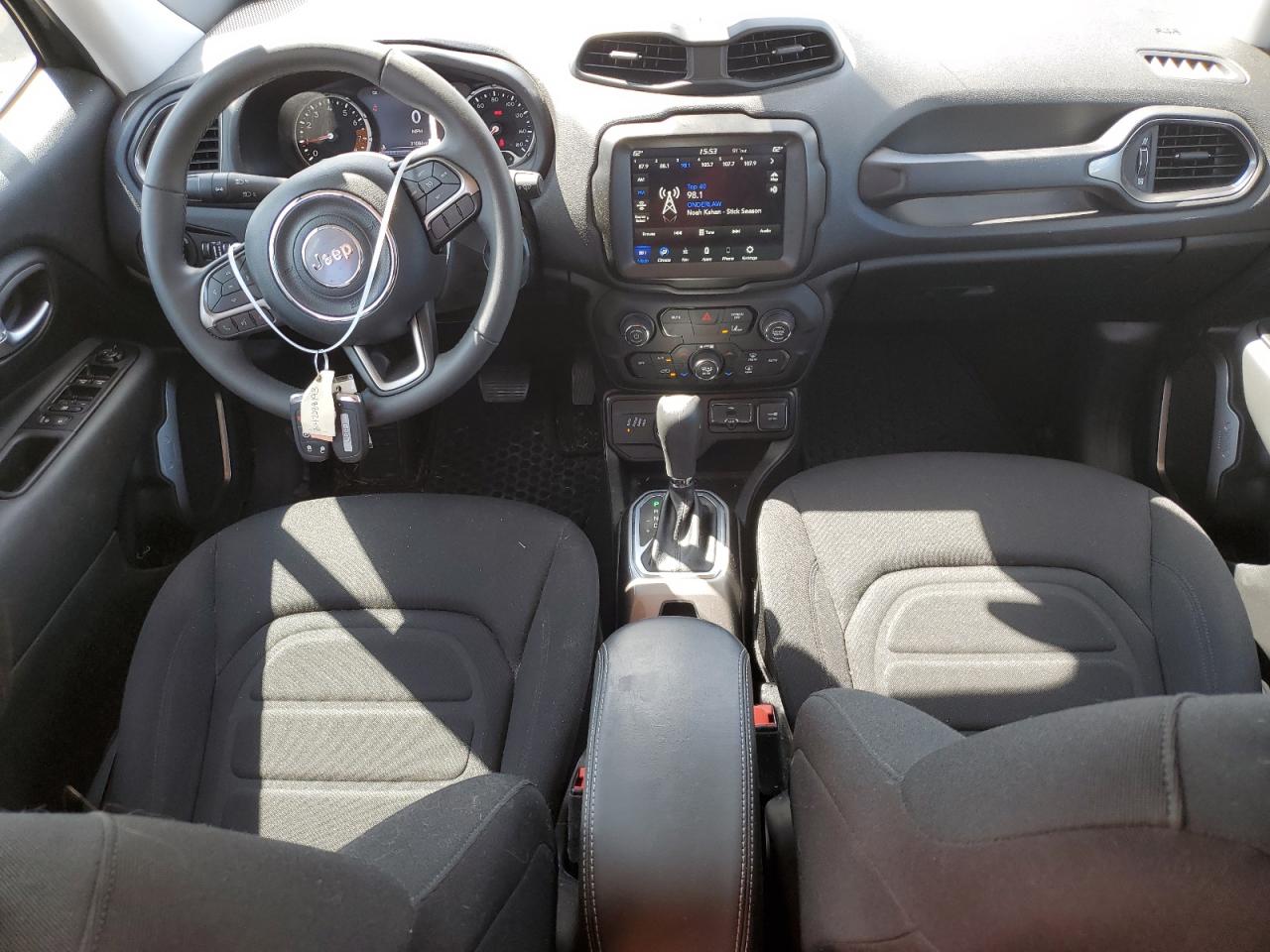 ZACNJDB1XNPN48876 2022 Jeep Renegade Latitude