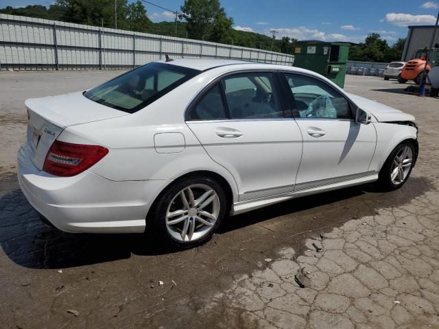 VIN WDDGF8AB8DR267700 2013 Mercedes-Benz C-Class, 3... no.3