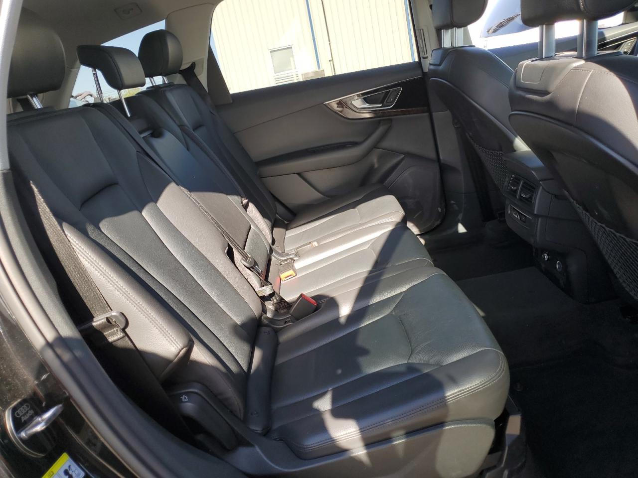 WA1AAAF73JD036894 2018 Audi Q7 Premium