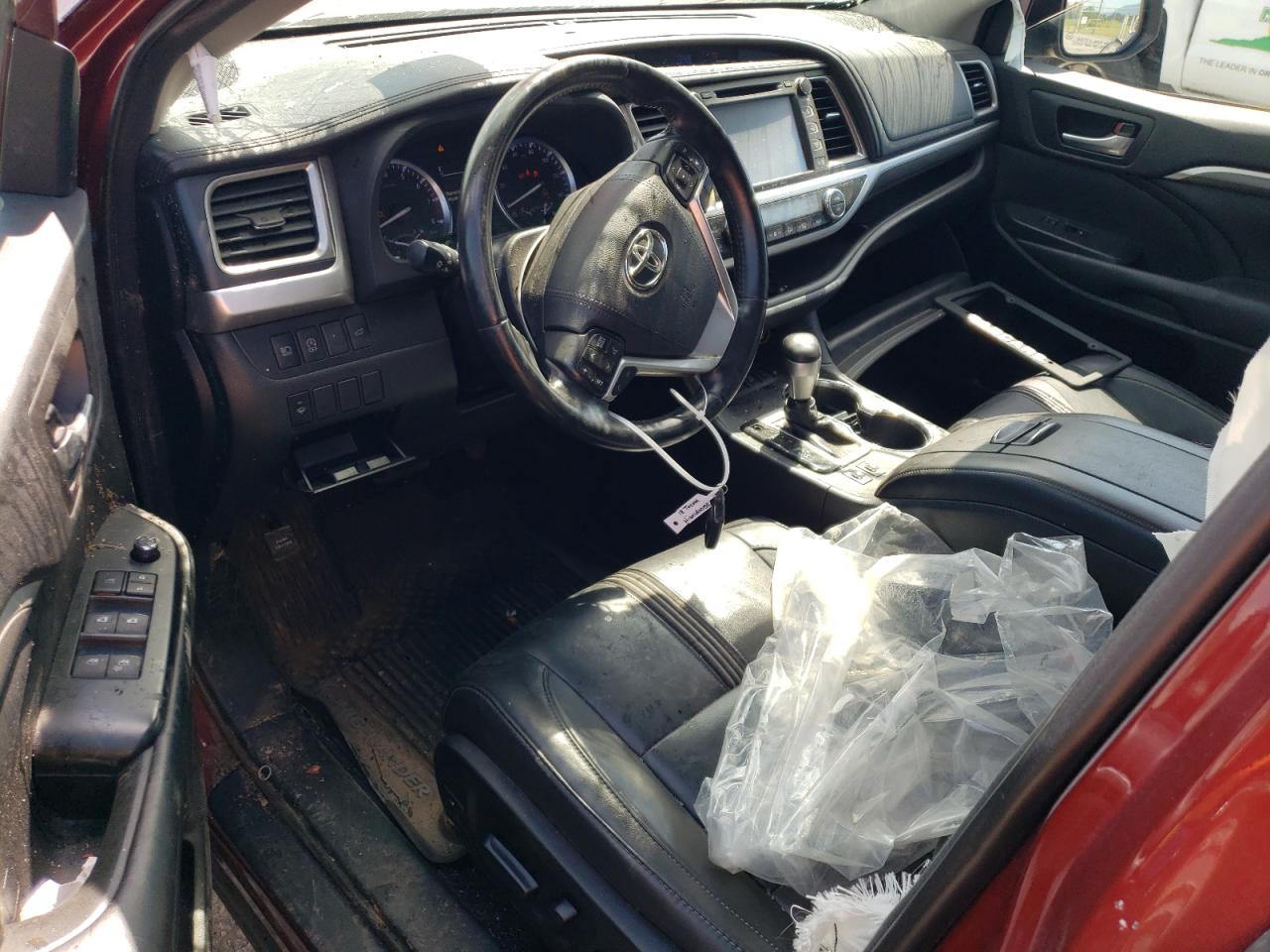 5TDJZRFH7JS838469 2018 Toyota Highlander Se