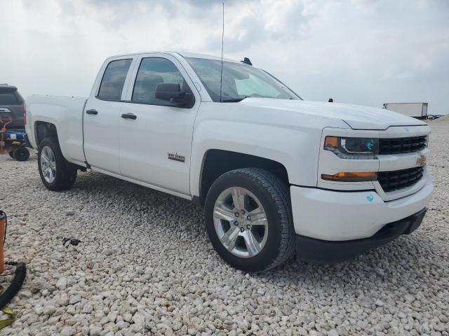  CHEVROLET SILVERADO 2018 Белый