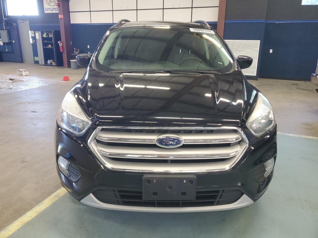 2018 Ford Escape Se vin: 1FMCU9GD0JUA11648