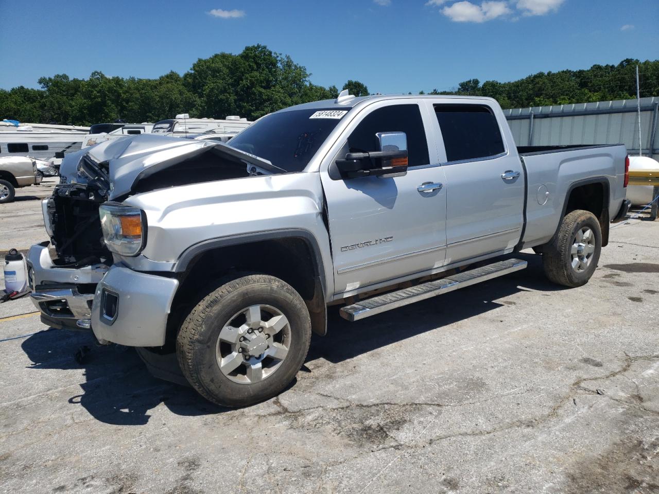 2018 GMC Sierra K2500 Denali vin: 1GT12UEY4JF192493