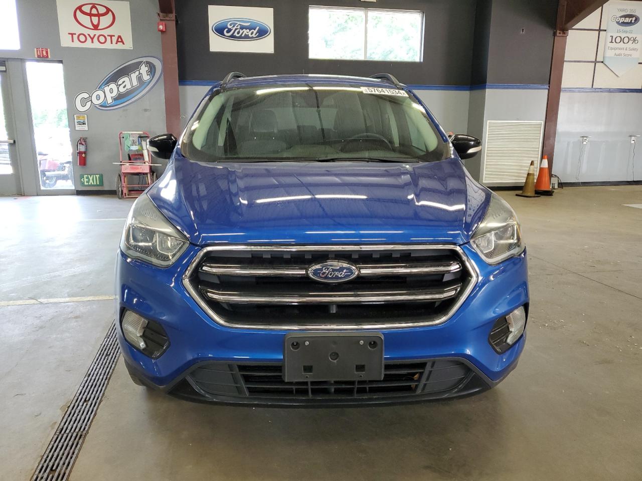 2017 Ford Escape Titanium vin: 1FMCU9J99HUC13046