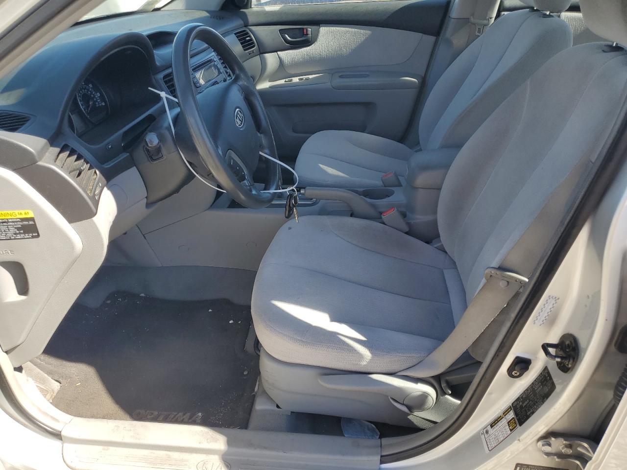 KNAGE123675112017 2007 Kia Optima Lx