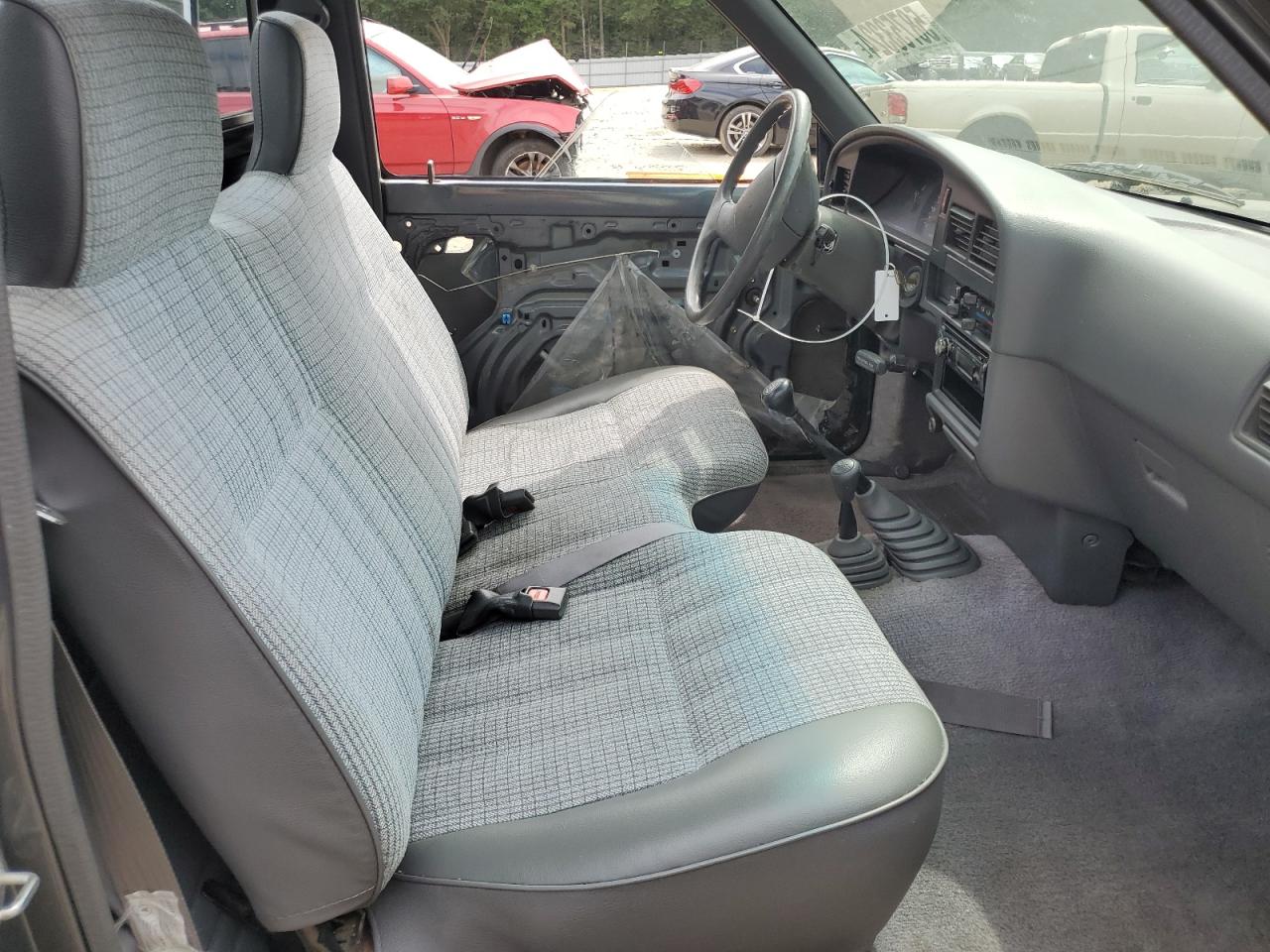 JT4VN01D7L2009568 1990 Toyota Pickup 1/2 Ton Short Wheelbase Dlx