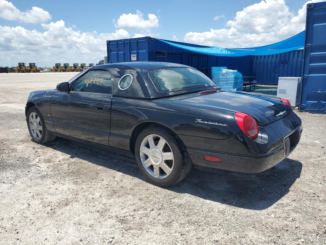 1FAHP60AX4Y102588 2004 Ford Thunderbird