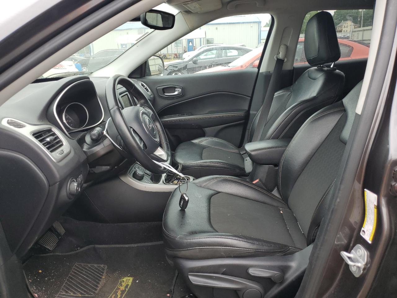 3C4NJDBB1JT436921 2018 Jeep Compass Latitude