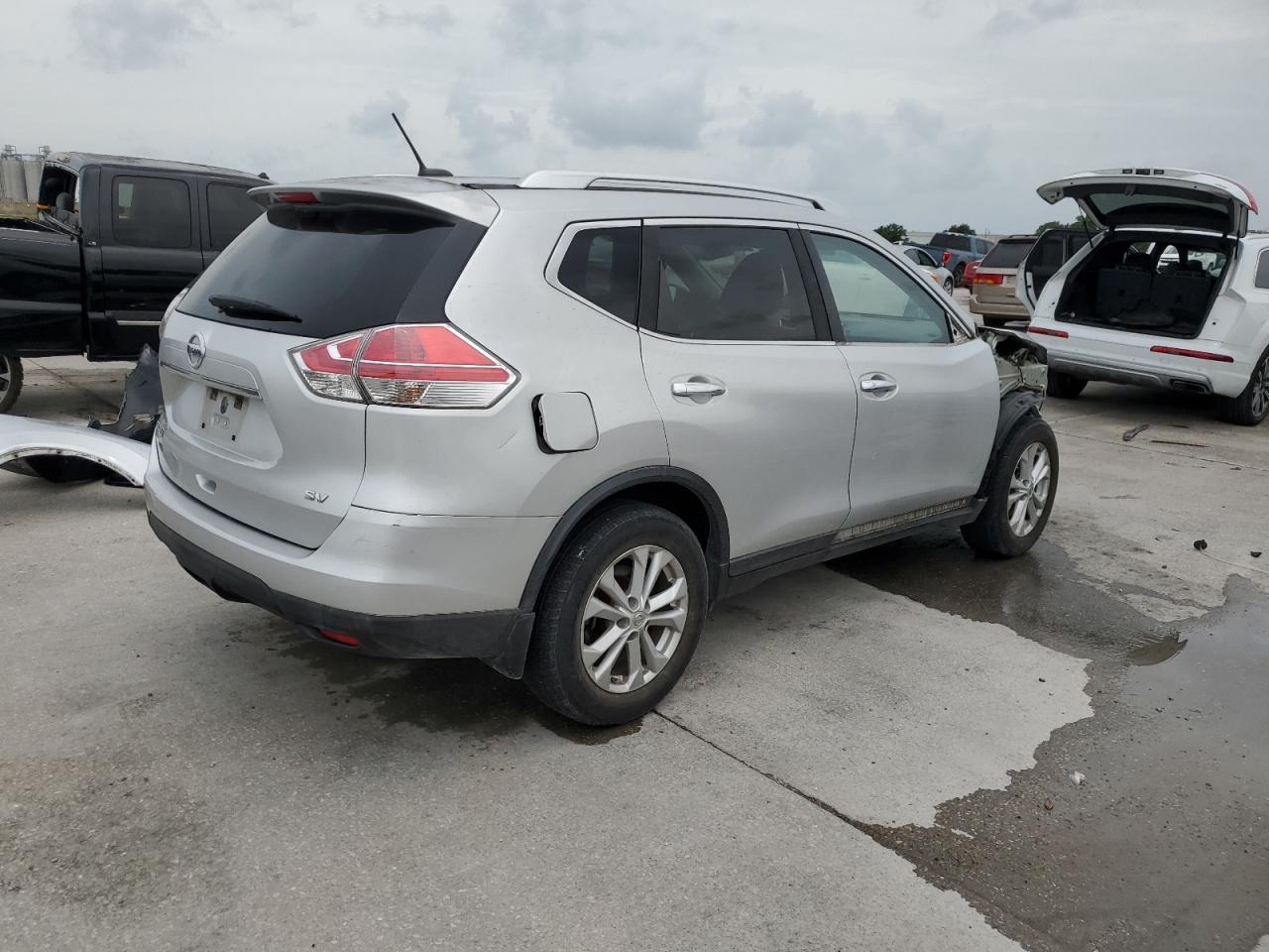 KNMAT2MT6FP559807 2015 Nissan Rogue S