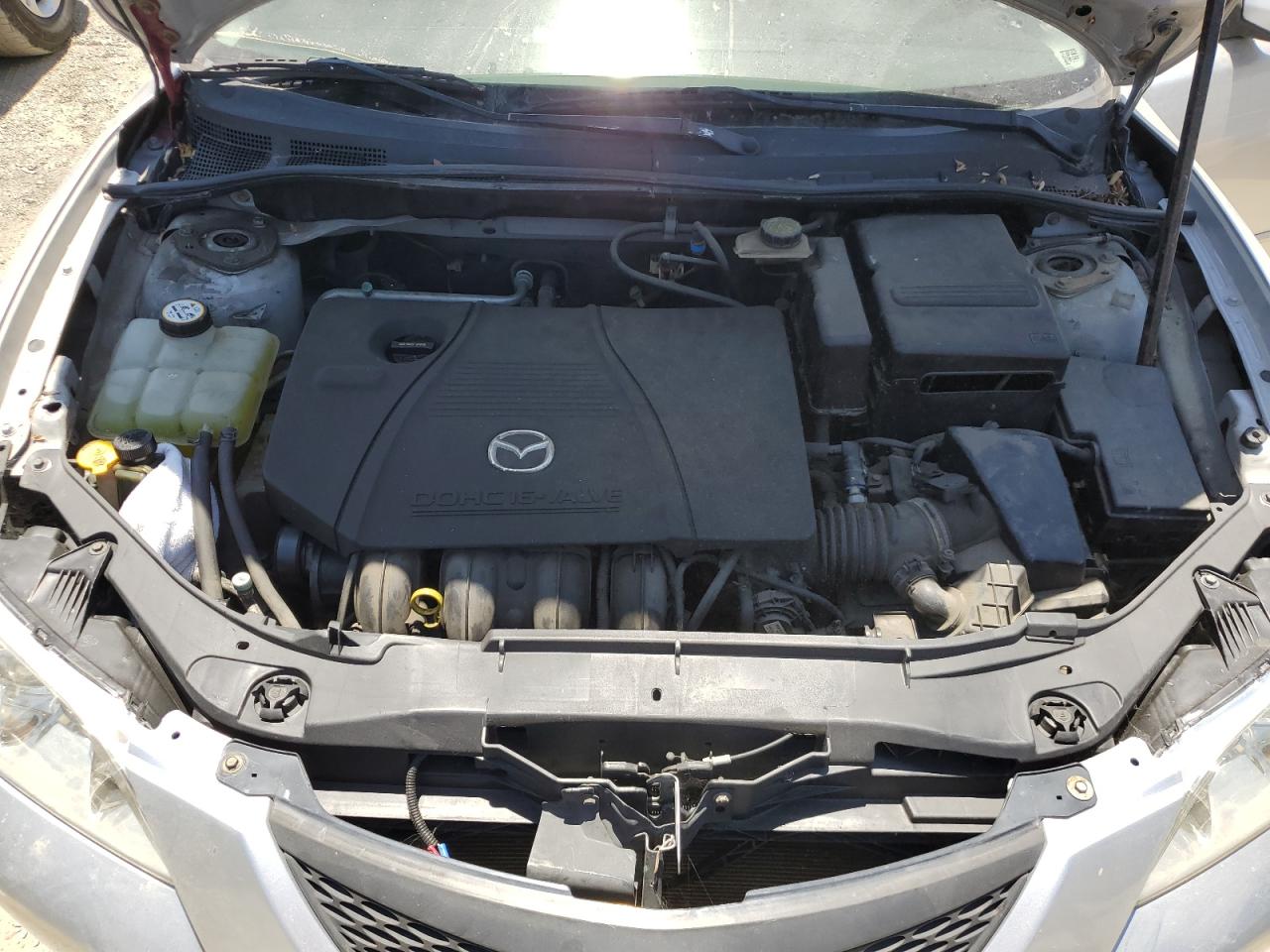 JM1BK12F051249040 2005 Mazda 3 I