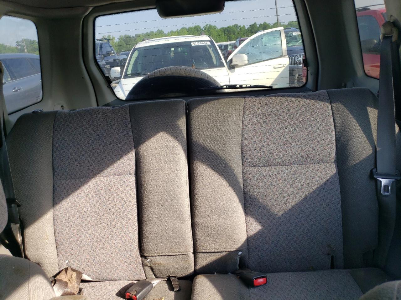 2CNBJ13C336949664 2003 Chevrolet Tracker