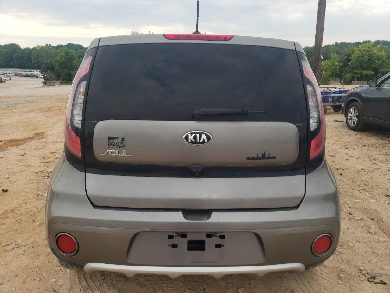 2018 Kia Soul + vin: KNDJP3A56J7593612