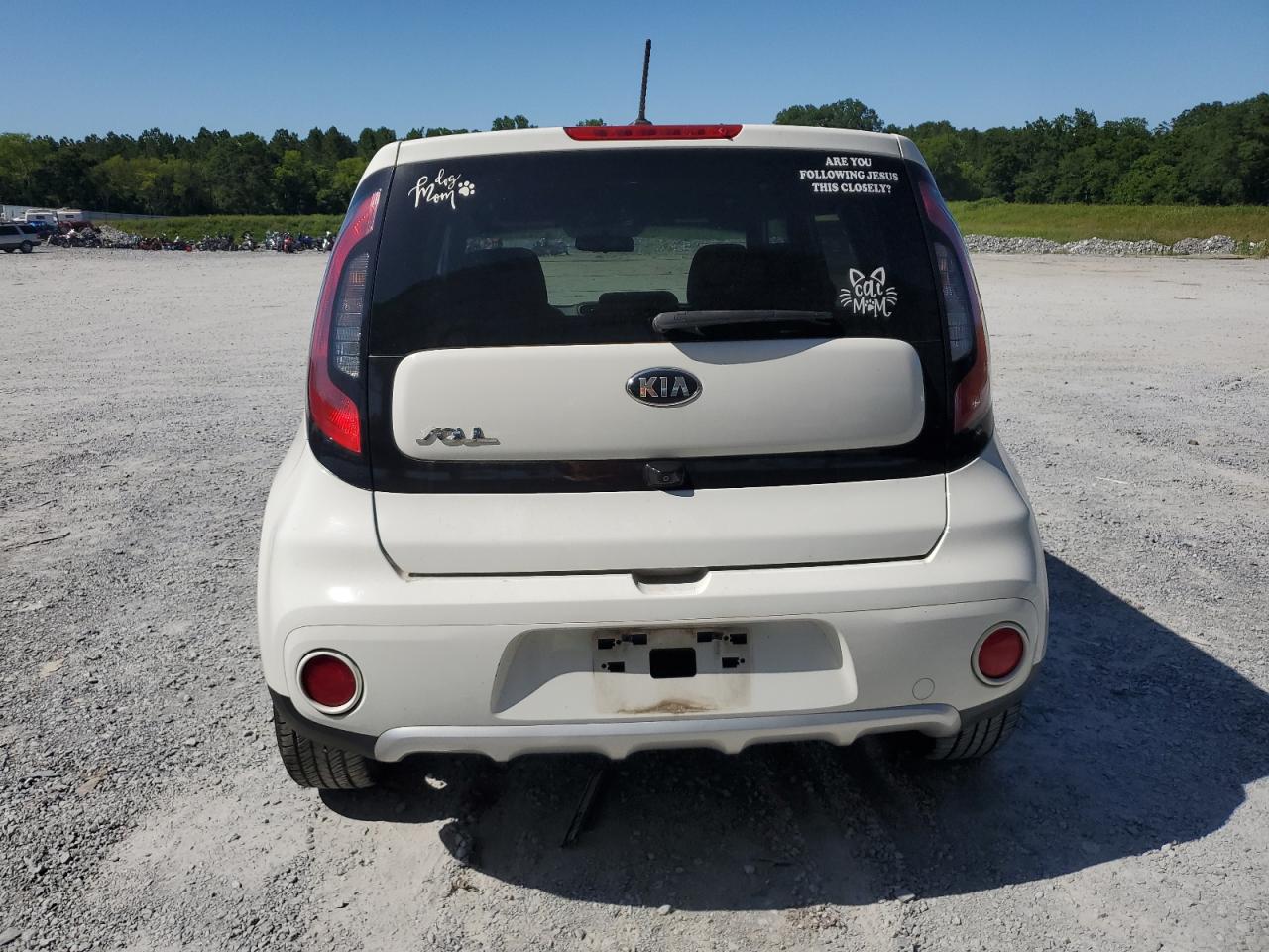 KNDJP3A56J7575868 2018 Kia Soul +