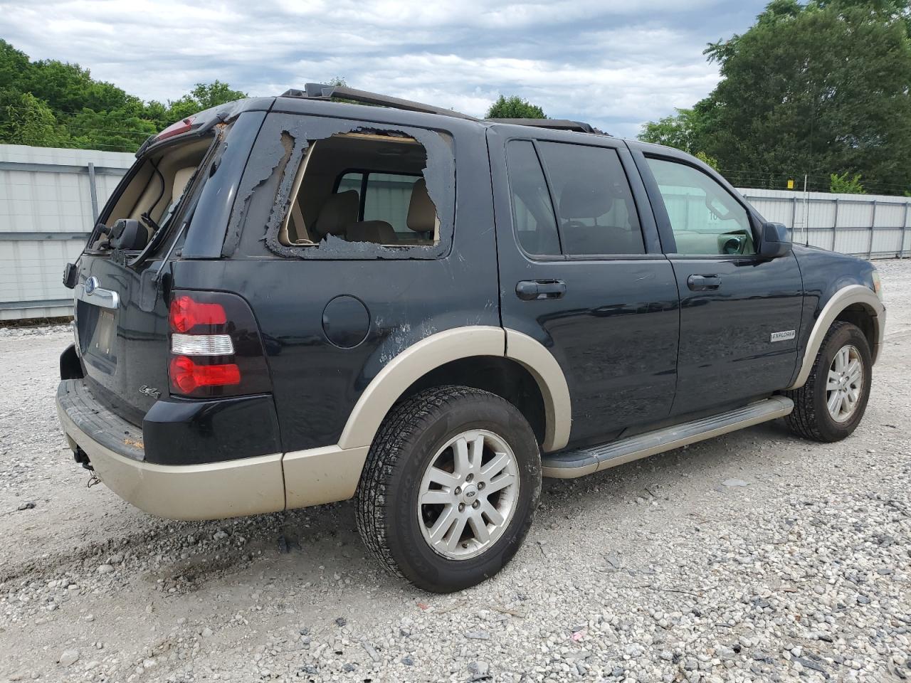 1FMEU74E58UA67668 2008 Ford Explorer Eddie Bauer