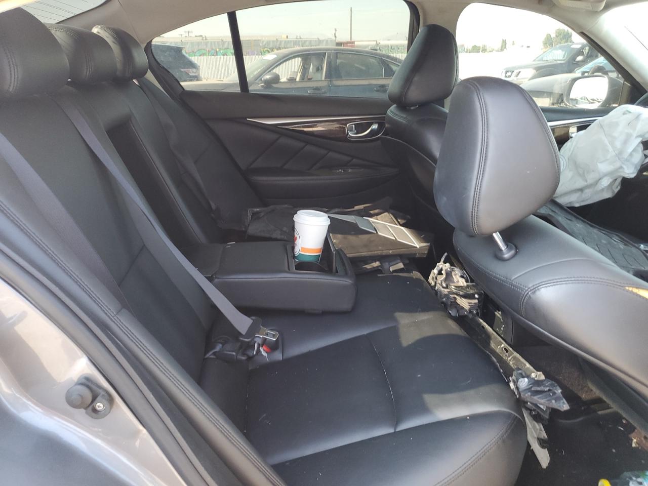 JN1EV7AR8JM437030 2018 Infiniti Q50 Luxe