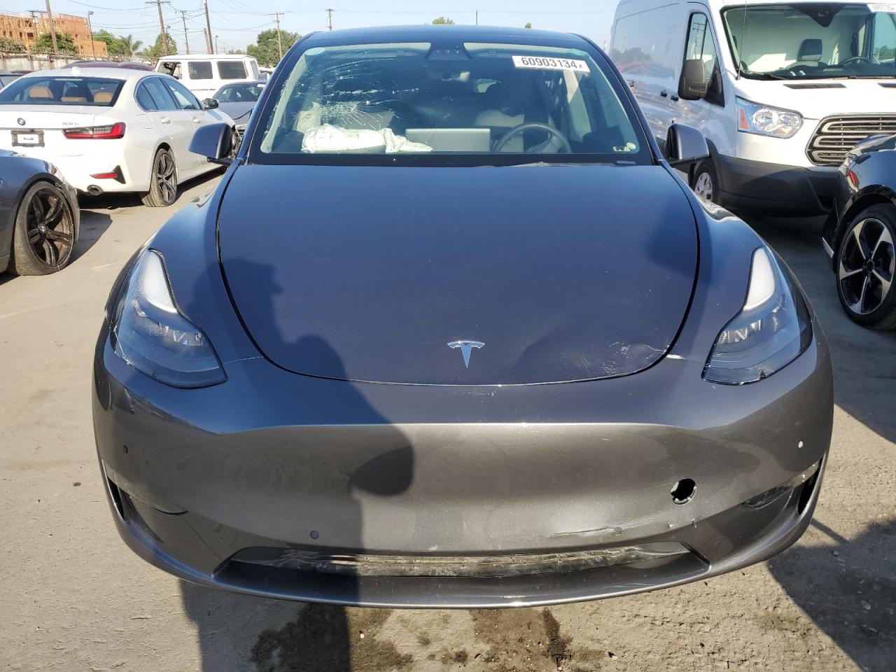 2022 Tesla Model Y vin: 7SAYGDEF3NF348289