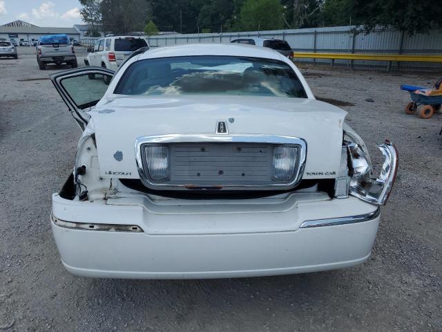 2008 Lincoln Town Car Signature Limited VIN: 2LNHM82V78X639628 Lot: 60279844