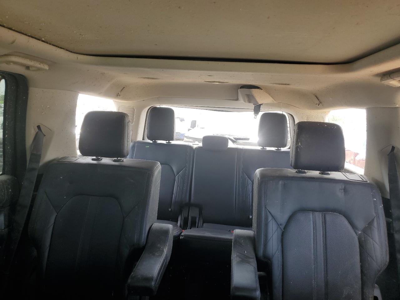 1FMJU1MTXJEA71001 2018 Ford Expedition Platinum