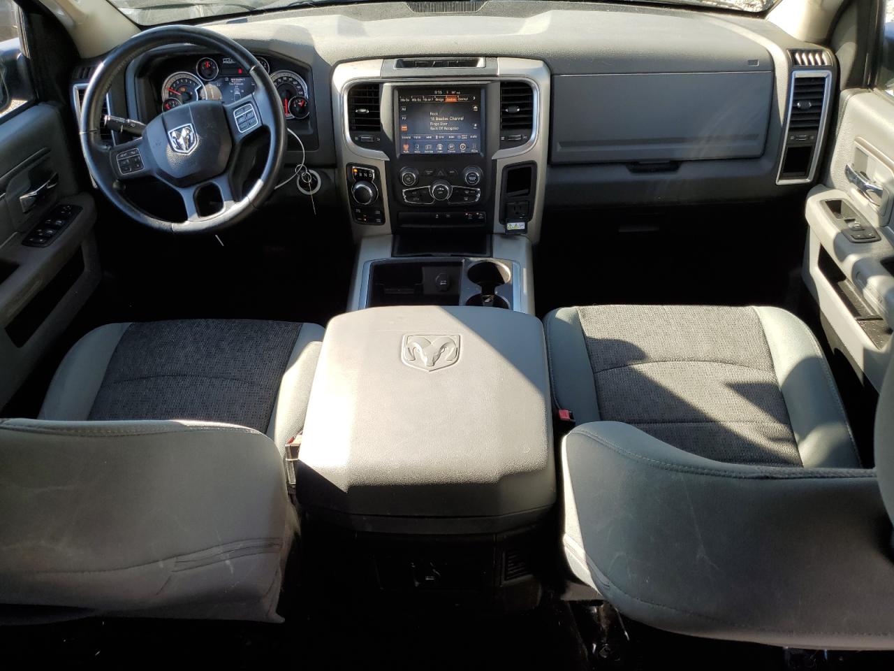 1C6RR7LG3FS534371 2015 Ram 1500 Slt