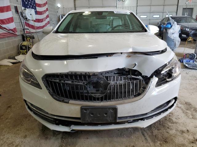  BUICK LACROSSE 2017 Білий