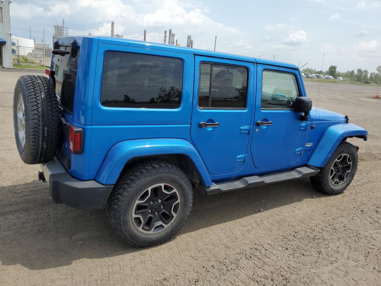 1C4BJWEG4FL515640 2015 Jeep Wrangler Unlimited Sahara