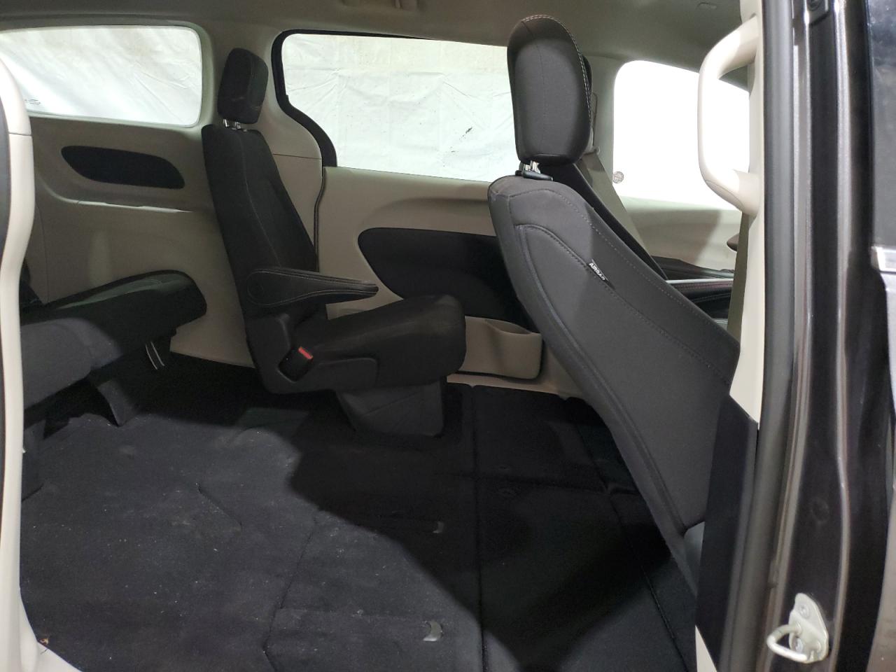 2C4RC1CG6PR530020 2023 Chrysler Voyager Lx