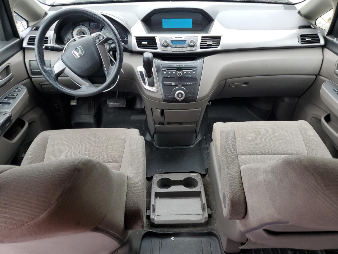 5FNRL5H2XBB028734 2011 Honda Odyssey Lx