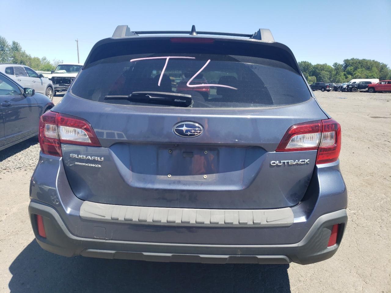 4S4BSACC4J3207422 2018 Subaru Outback 2.5I Premium