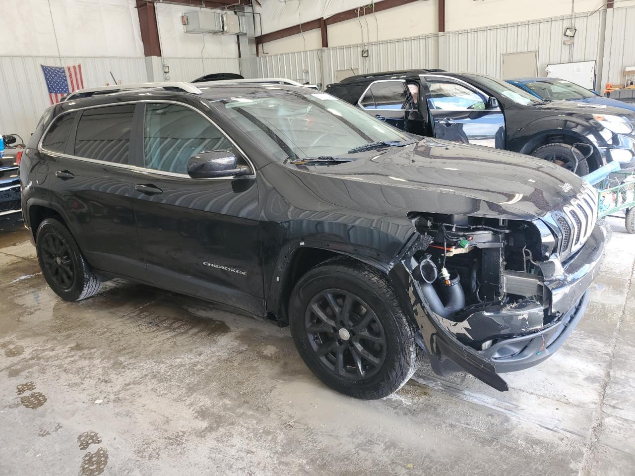 2015 Jeep Cherokee Latitude vin: 1C4PJMCS7FW789480