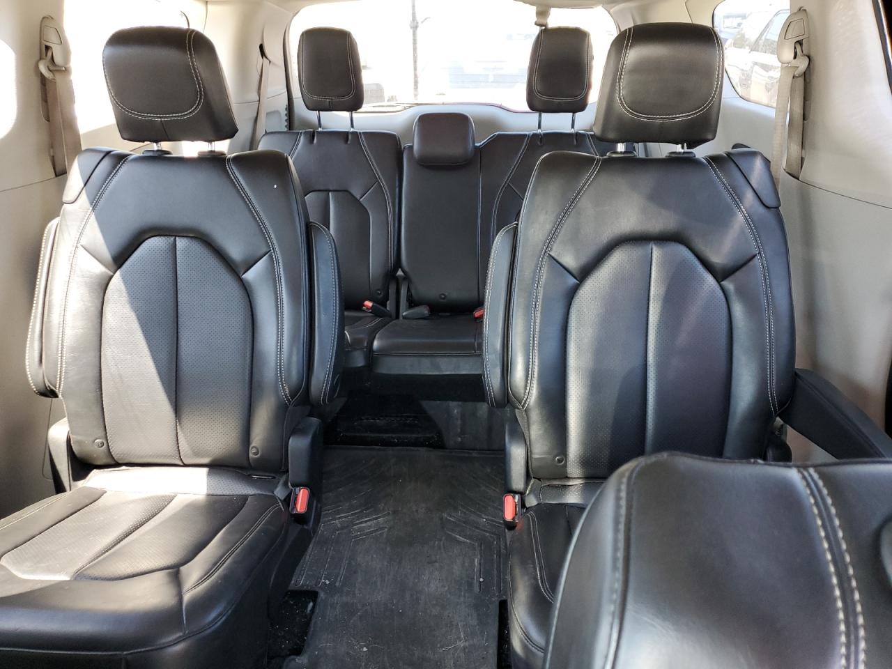 2C4RC1DG0LR195815 2020 Chrysler Voyager Lxi