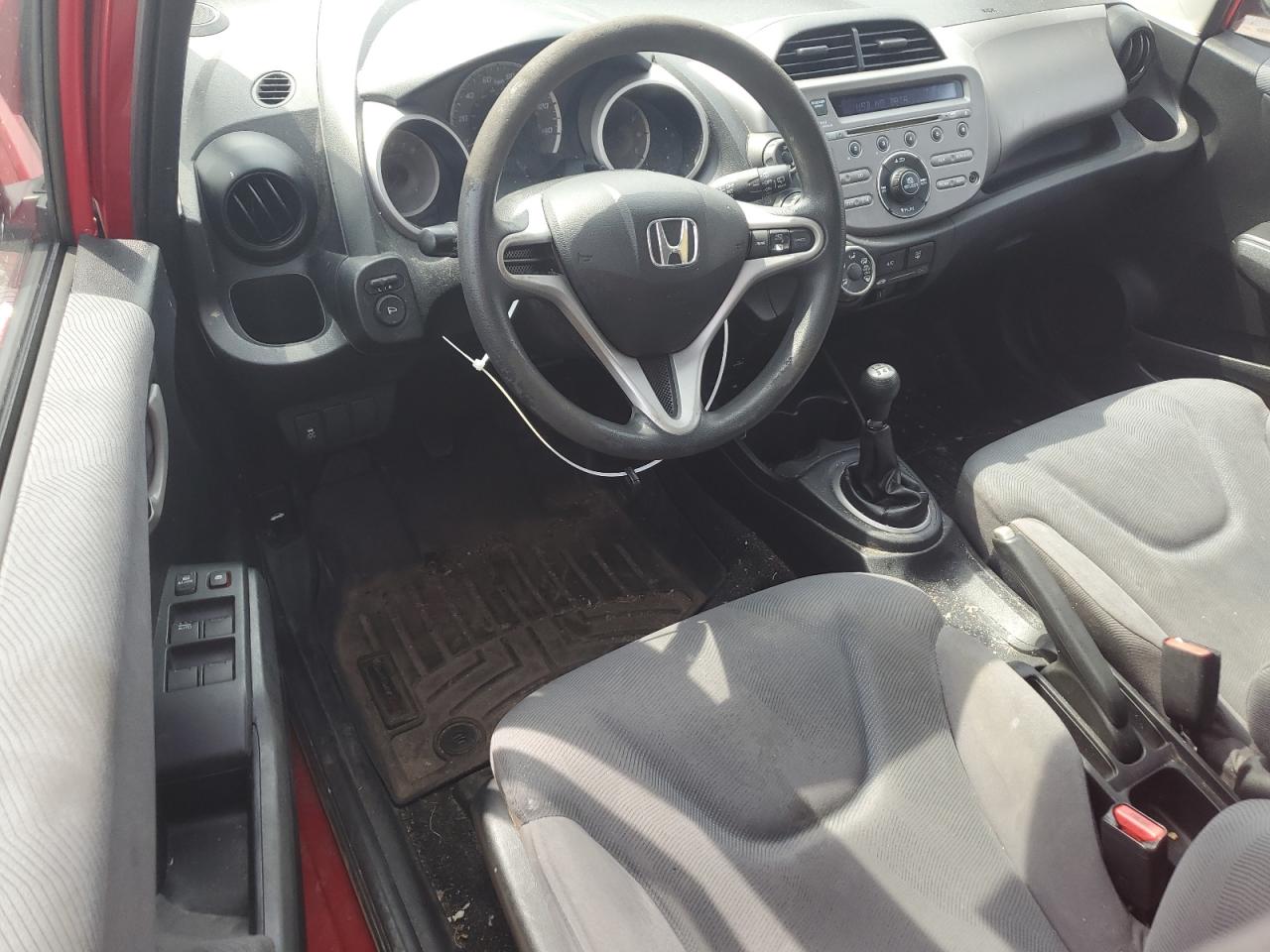 JHMGE8G33CC000977 2012 Honda Fit