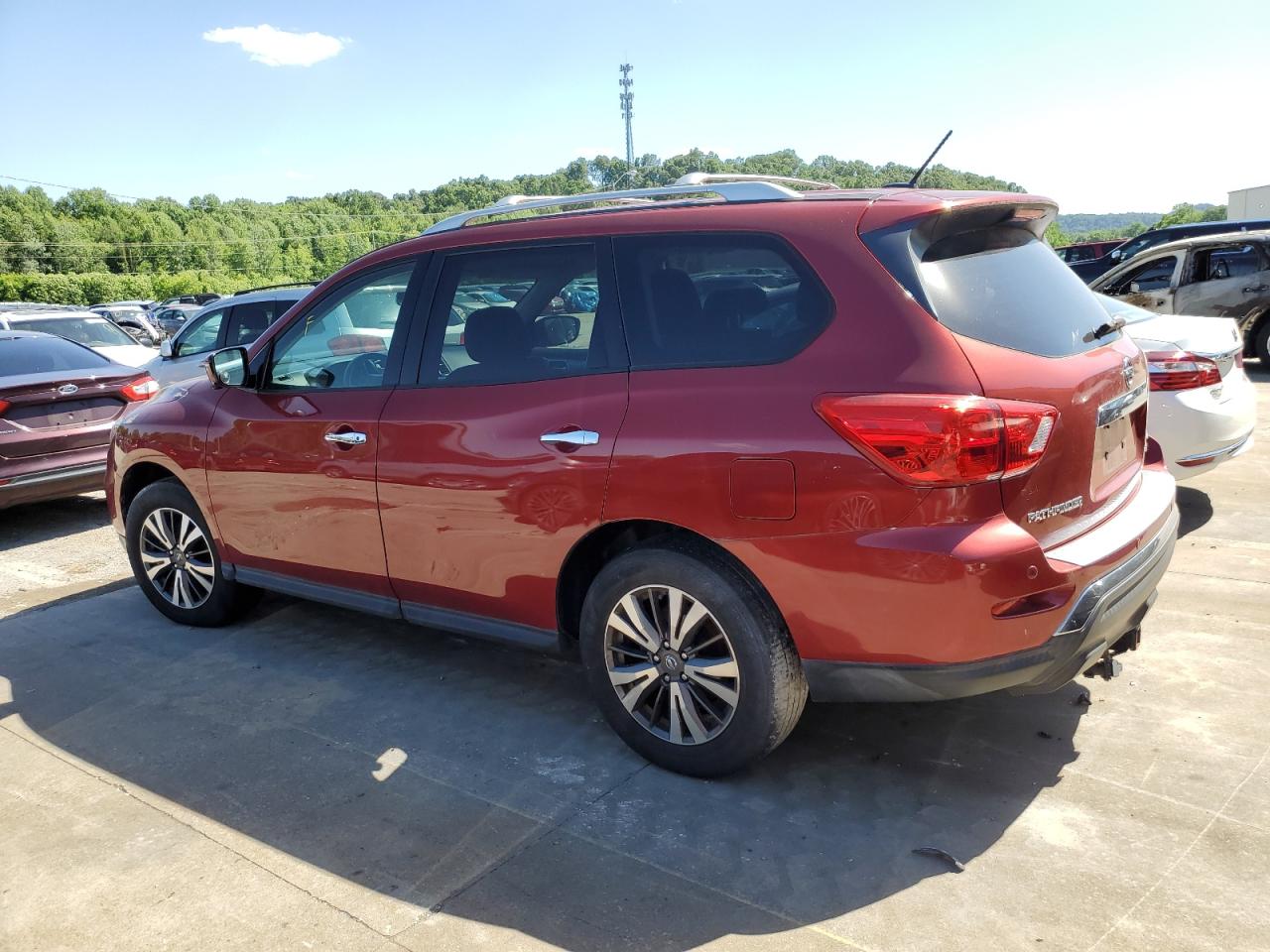 2017 Nissan Pathfinder S vin: 5N1DR2MM1HC698138