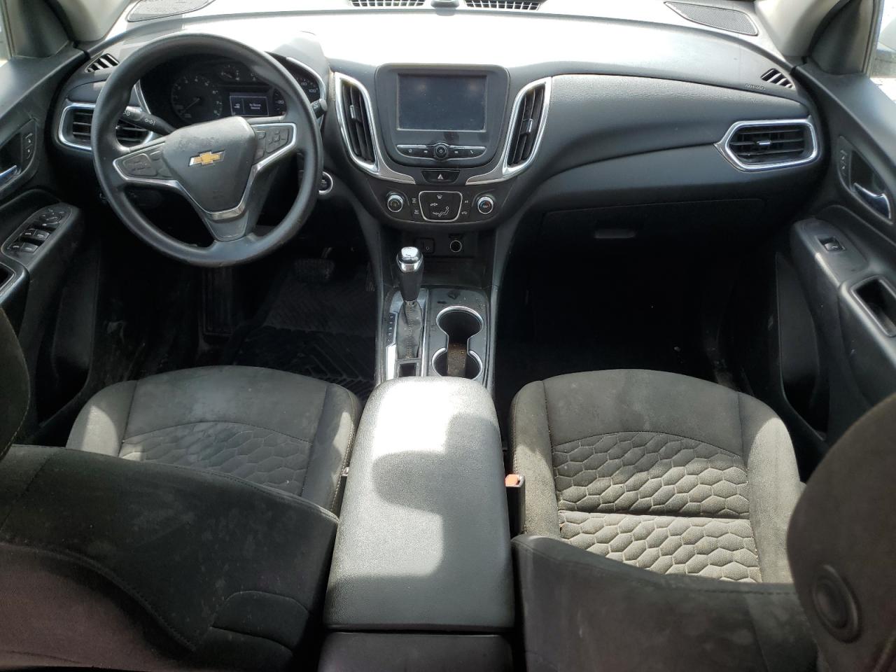 2GNAXJEV9J6191833 2018 Chevrolet Equinox Lt