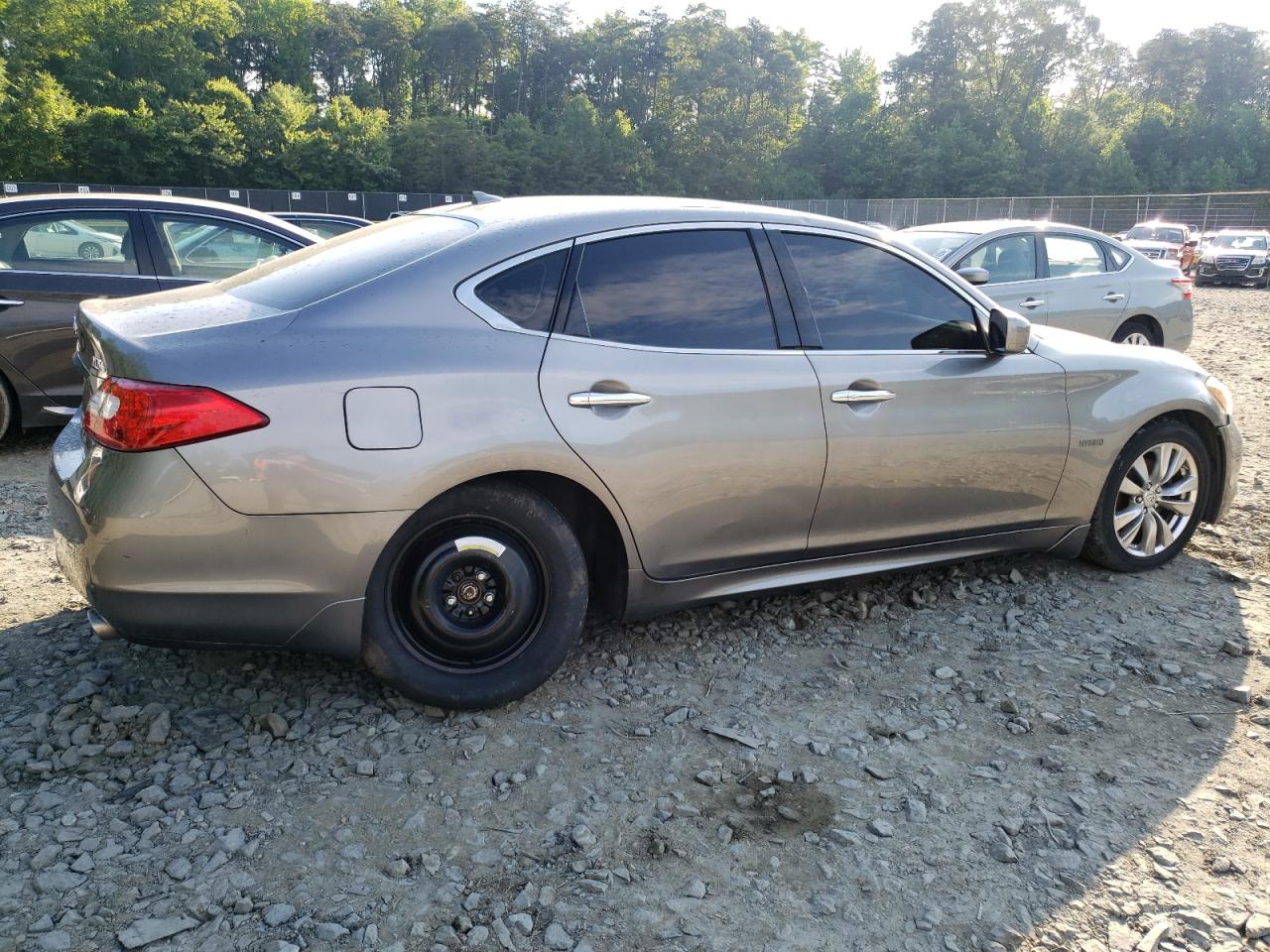 2012 Infiniti M35H vin: JN1EY1AP1CM910448