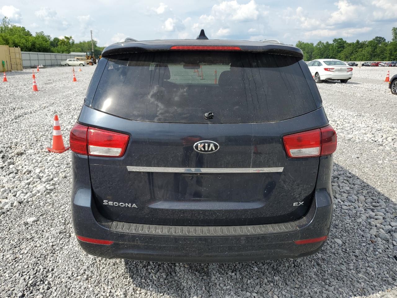 KNDMC5C18F6053447 2015 Kia Sedona Ex