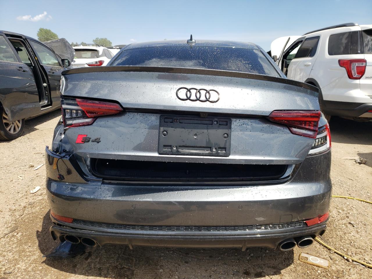 WAUB4AF45JA104439 2018 Audi S4 Premium Plus