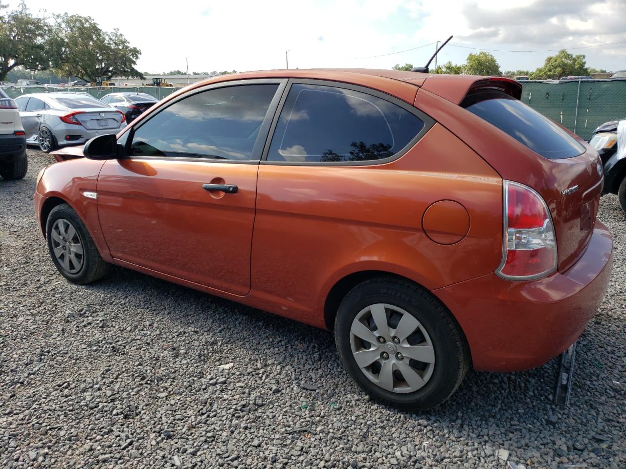 KMHCM36C99U131093 2009 Hyundai Accent Gs