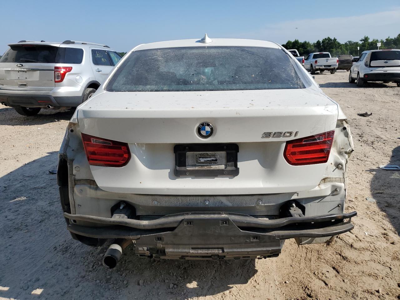 WBA3B1C54FP831552 2015 BMW 320 I