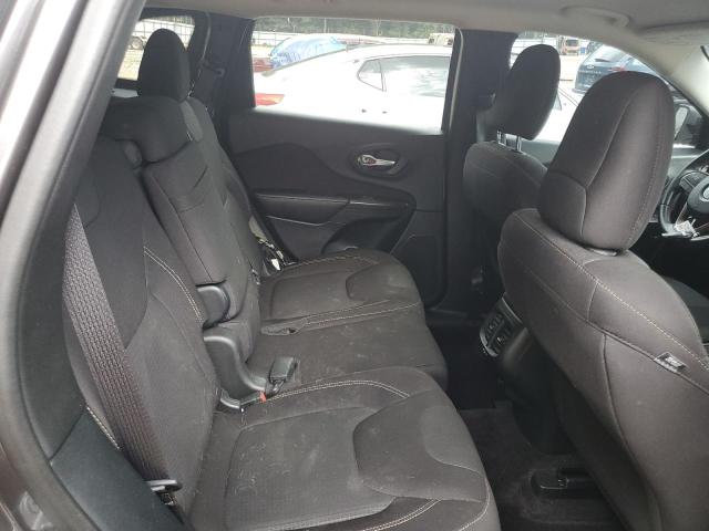 2016 Jeep Cherokee Latitude VIN: 1C4PJLCB2GW319904 Lot: 60676994