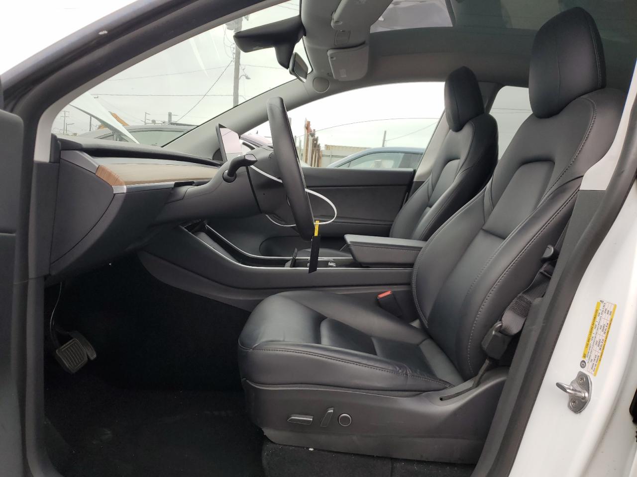 5YJYGDEE3MF090228 2021 Tesla Model Y