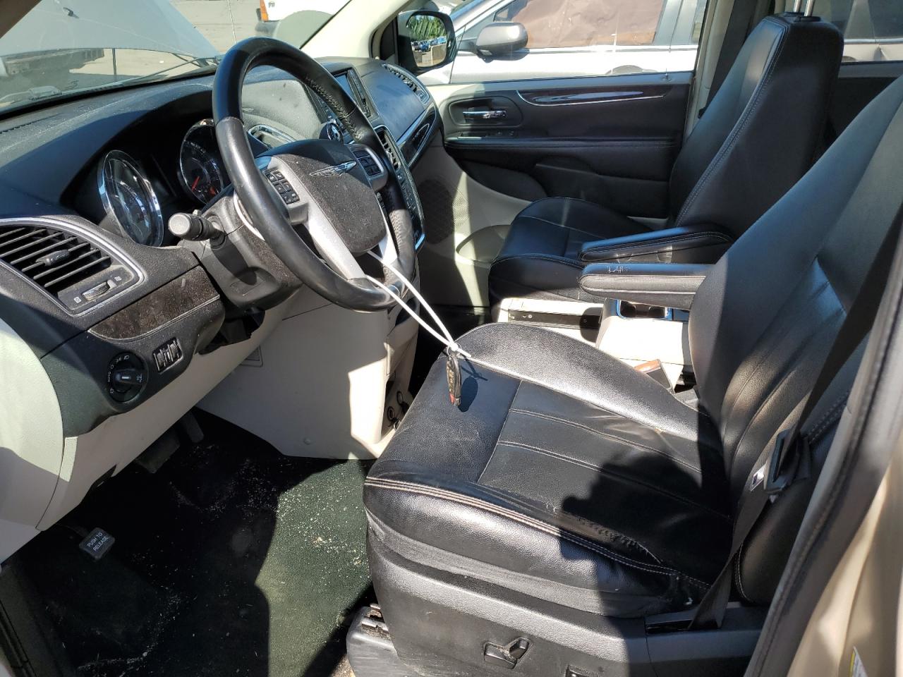 2C4RC1BG3ER395853 2014 Chrysler Town & Country Touring