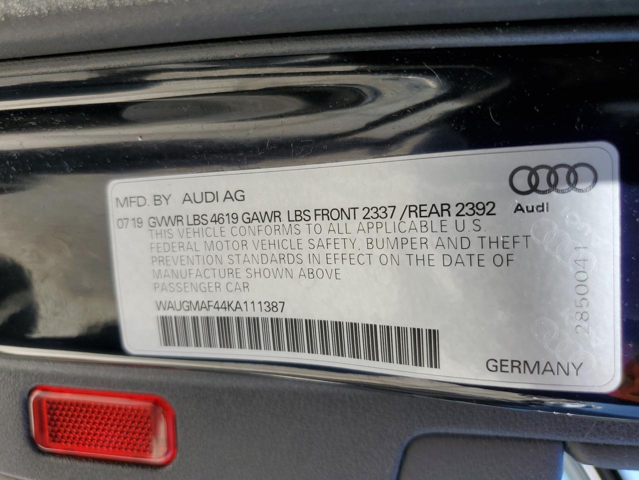 2019 Audi A4 Premium vin: WAUGMAF44KA111387