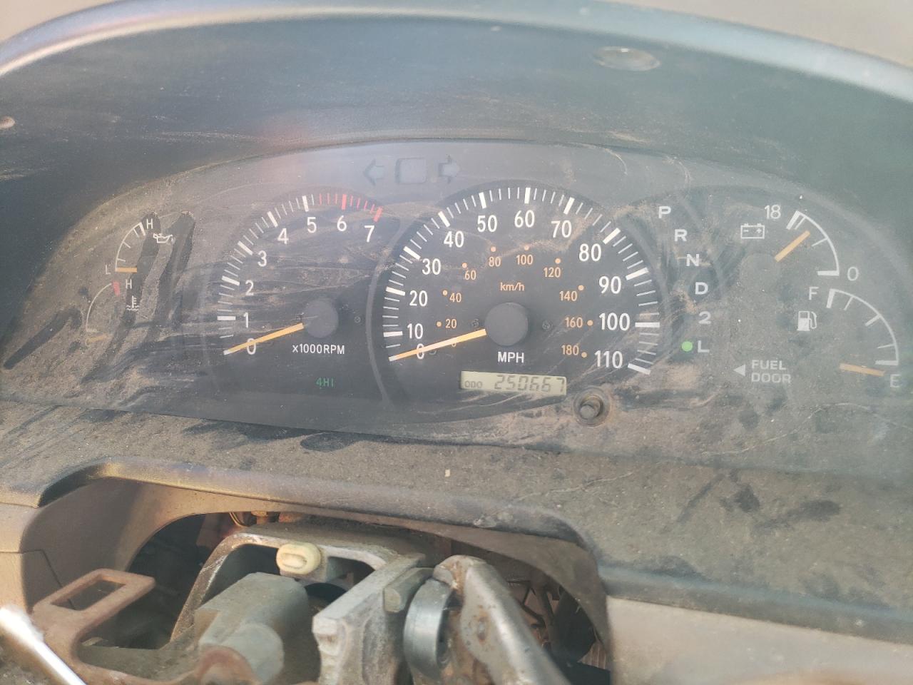 5TBBT481X2S277607 2002 Toyota Tundra Access Cab Limited