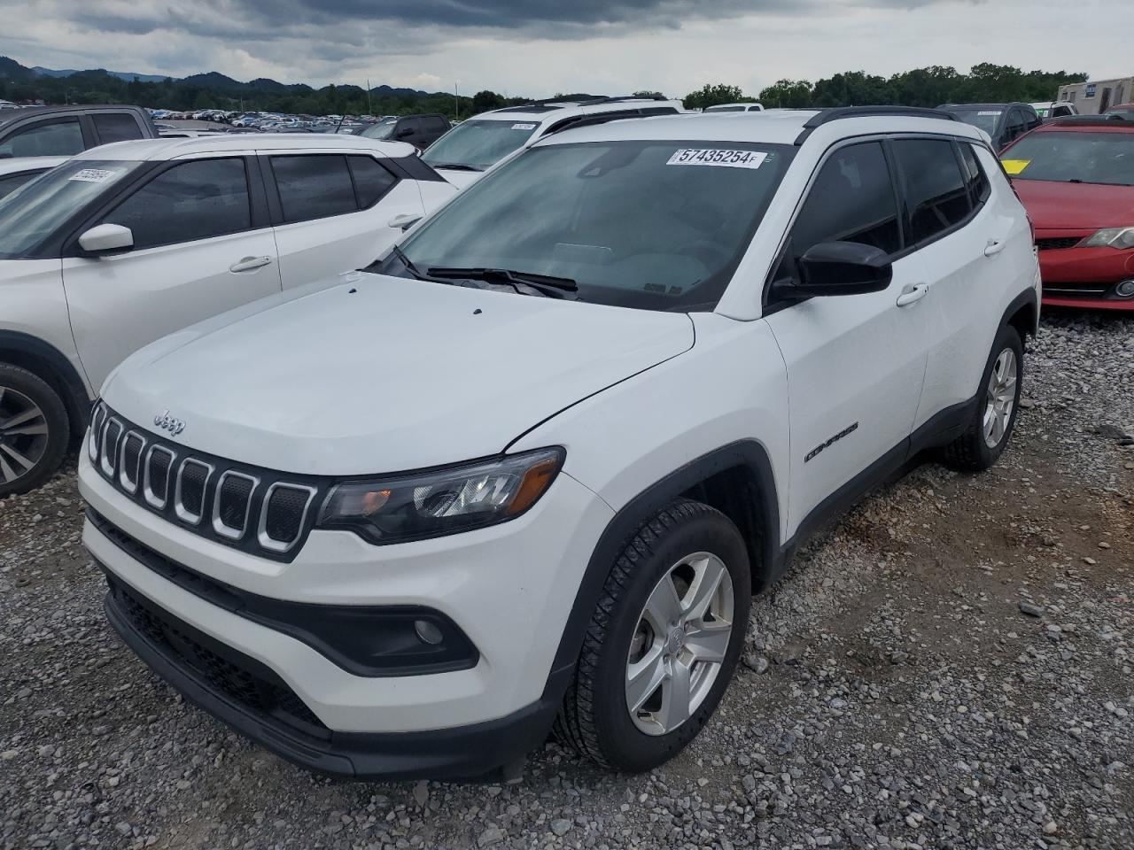 2022 Jeep Compass Latitude vin: 3C4NJCBB1NT137204