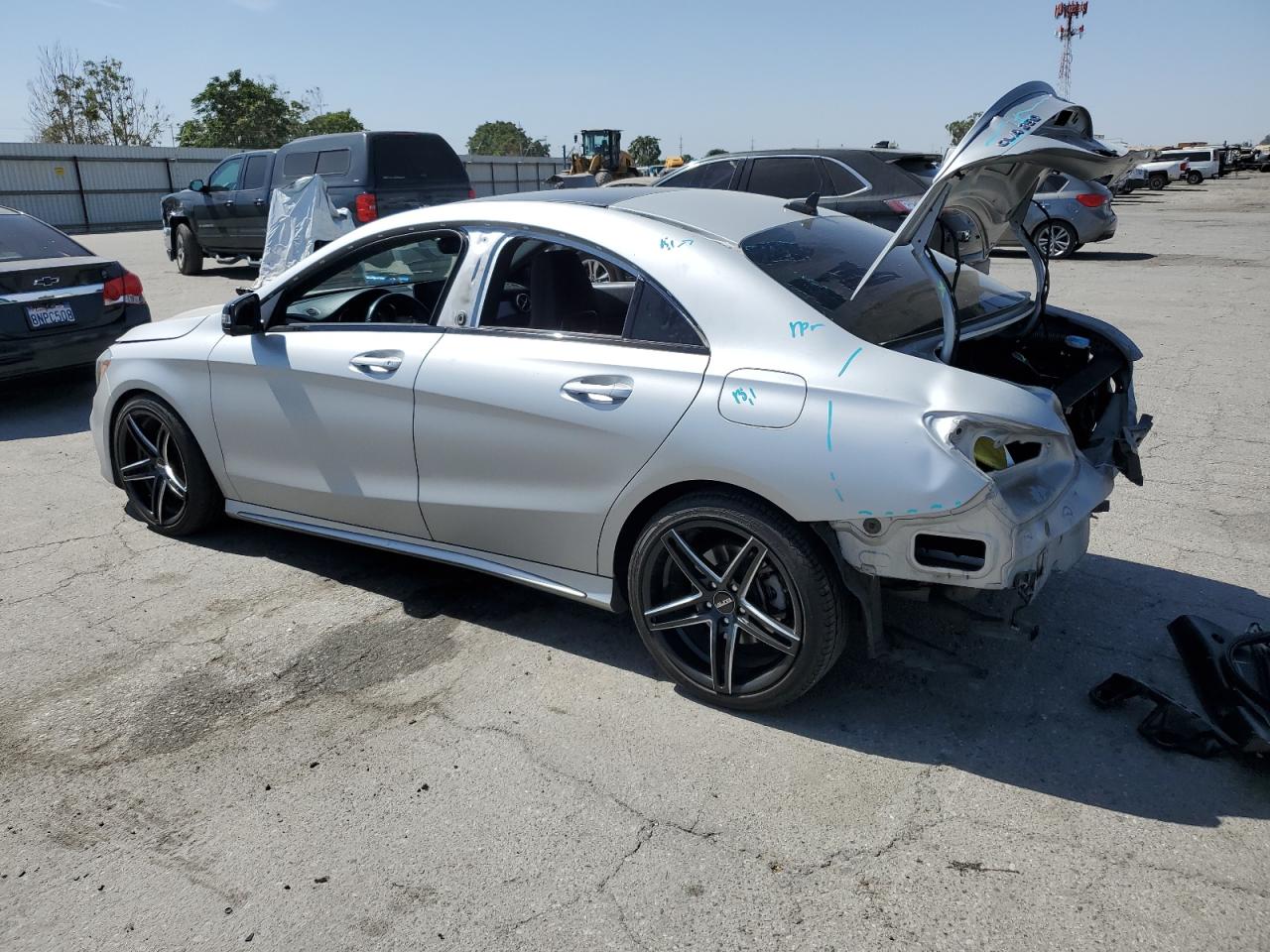 2018 Mercedes-Benz Cla 250 vin: WDDSJ4EB4JN614888