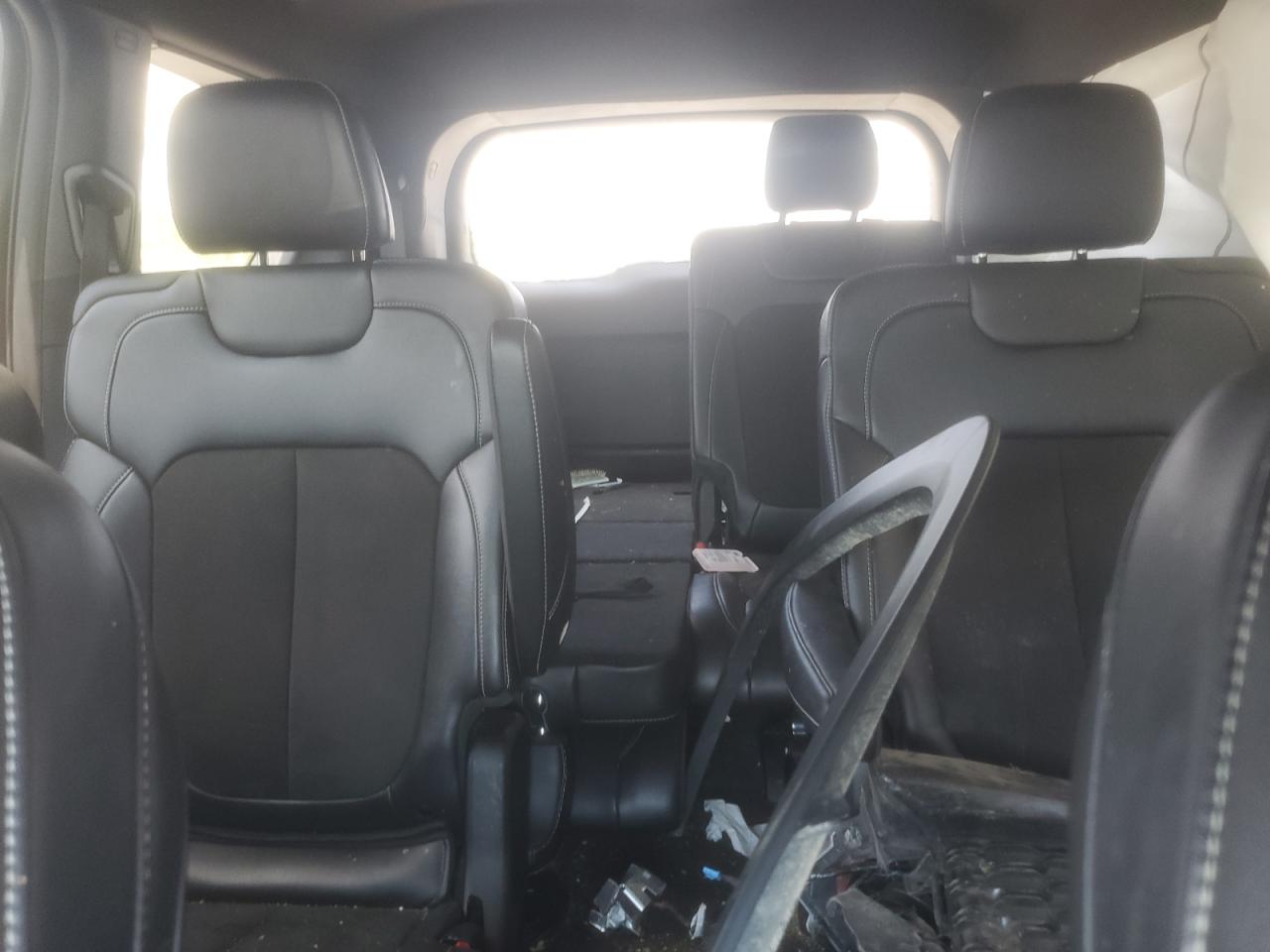 1C4RJKAG7M8185215 2021 Jeep Grand Cherokee L Laredo